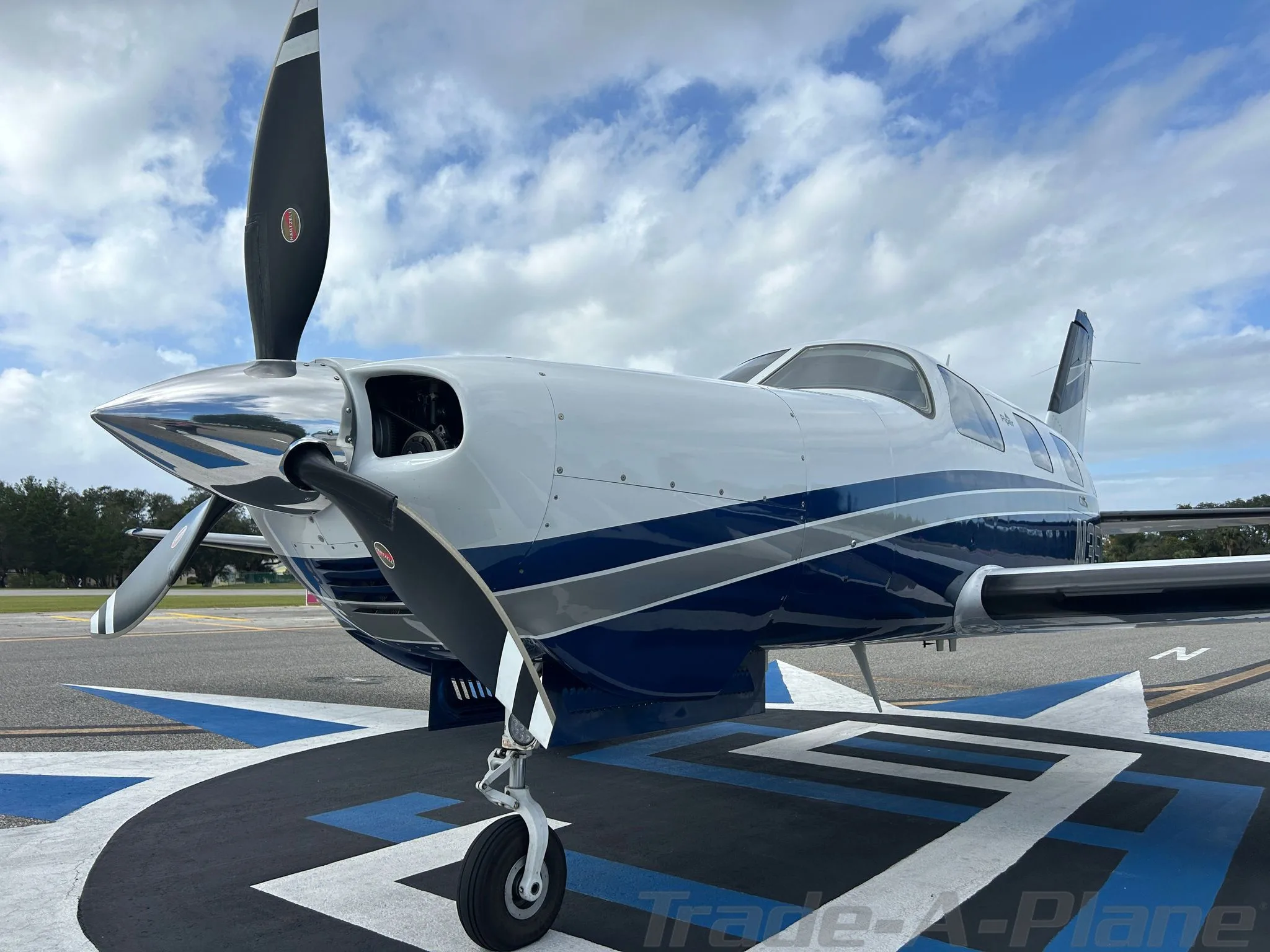 Exterior view of a 2017 PIPER M350, N350XC.