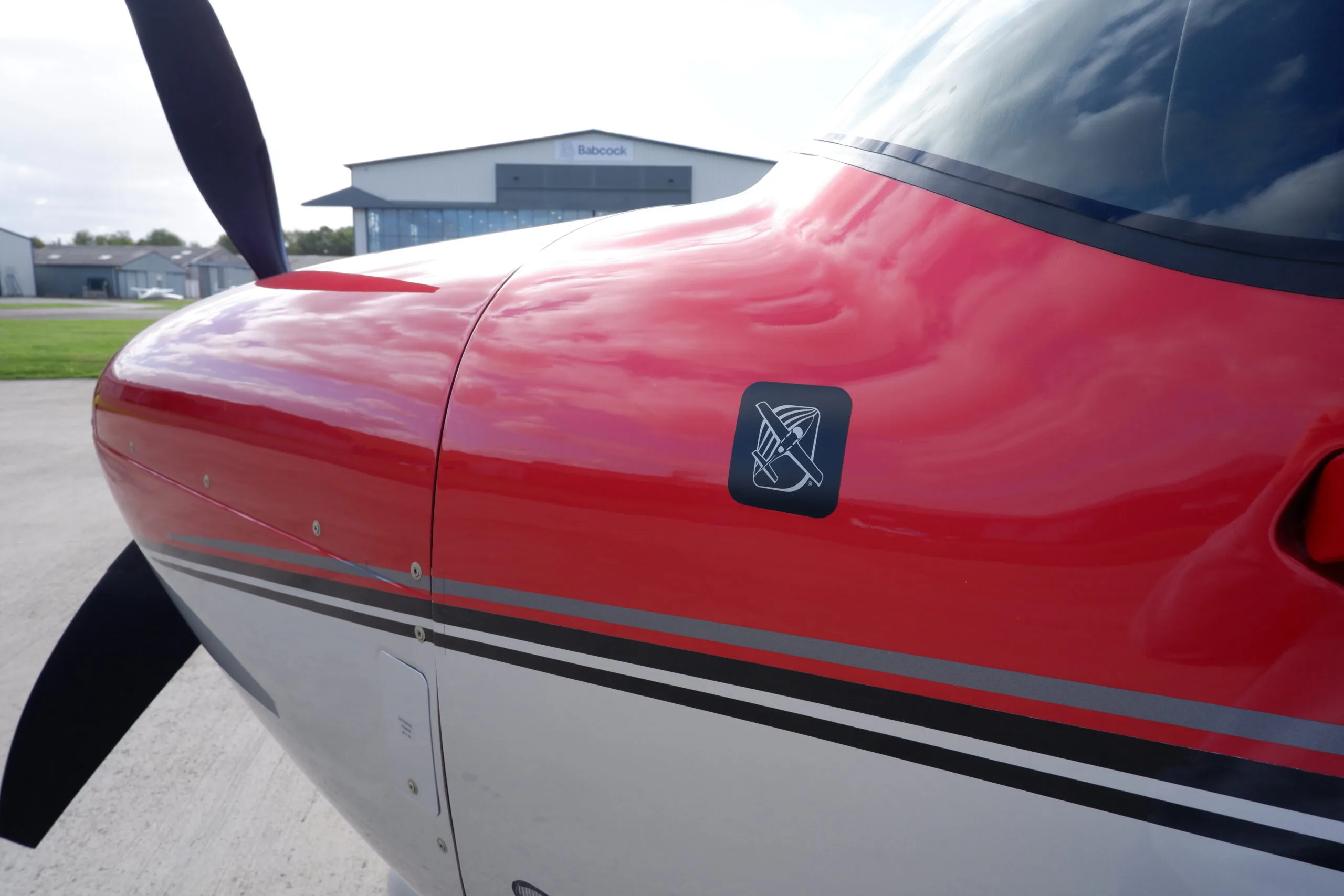 Exterior view of a 2022 Cirrus SR22T G6.