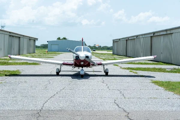 Exterior view of a 1968 Piper Cherokee 140, N8013N.