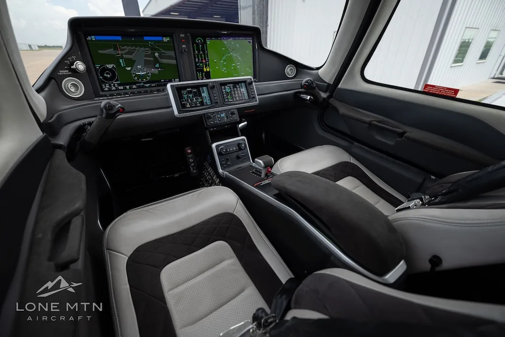 Cabin interior of a 2024 Cirrus SR22 G7 GTS.