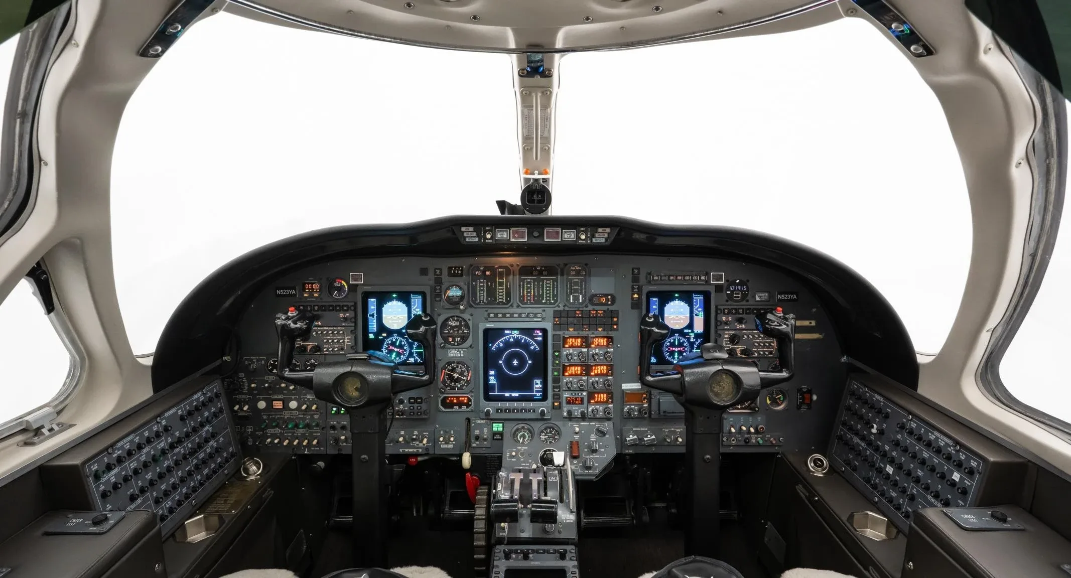 Cockpit and instrument panel of a 1995 Cessna Citation V Ultra.
