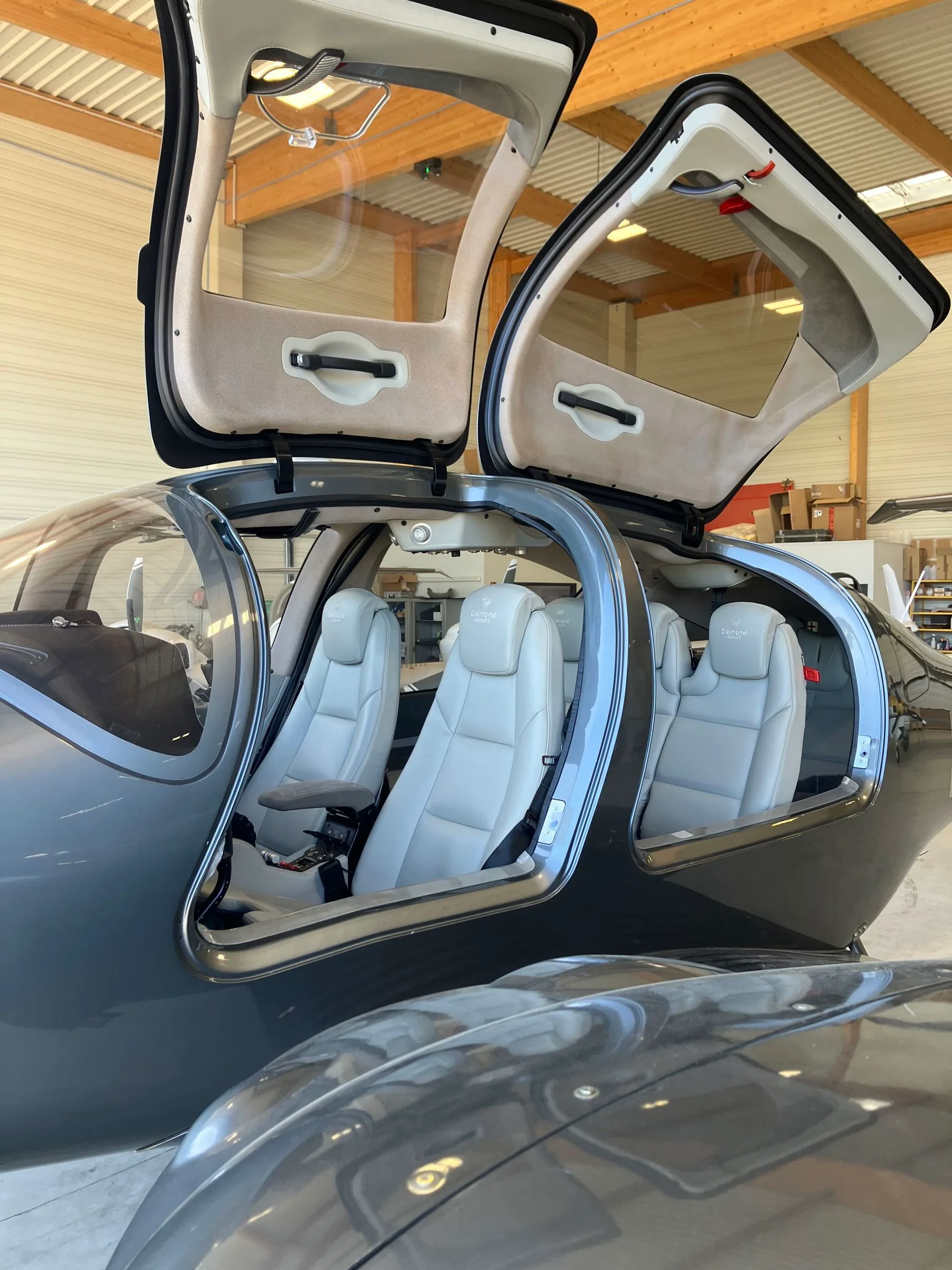 Cabin interior of a 2021 Diamond DA62.
