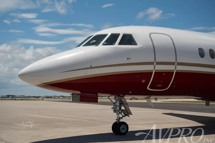 Exterior view of a 2015 DASSAULT FALCON 900LX, N900VG.