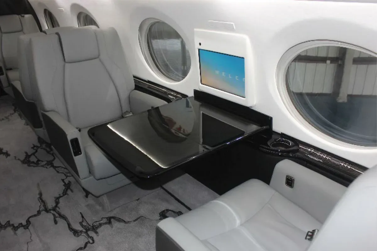 Cabin interior of a 1997 Gulfstream GV.