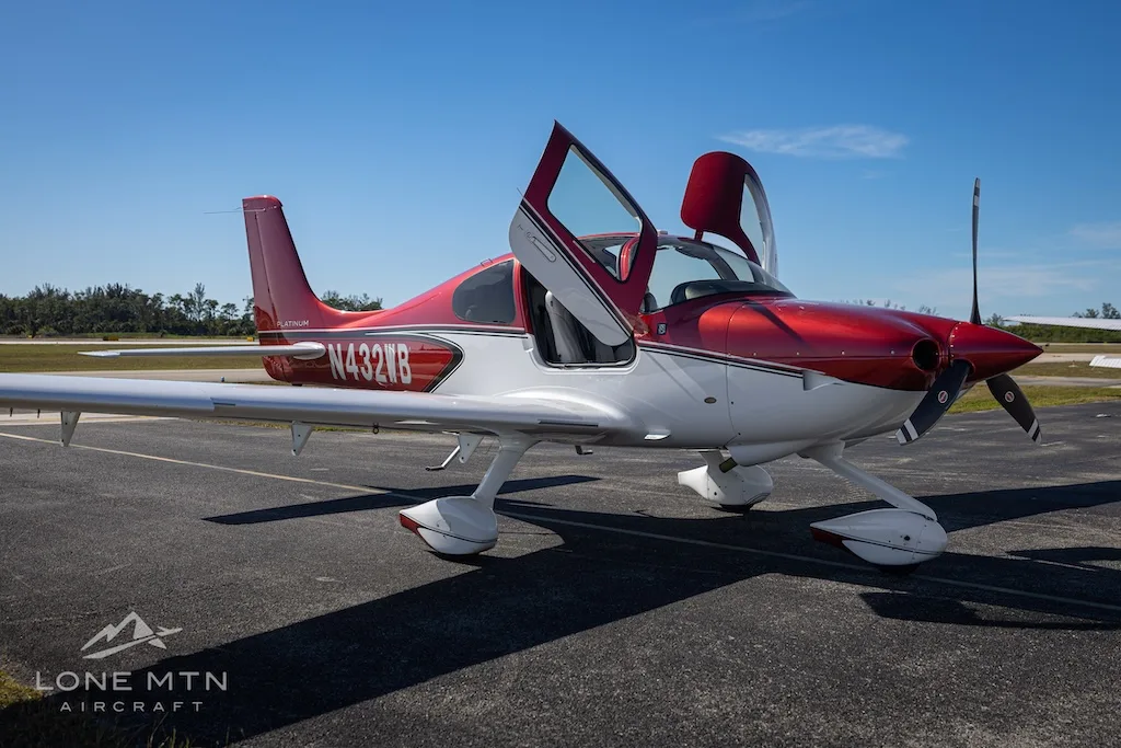 Exterior view of a 2022 Cirrus SR22 G6 GTS.