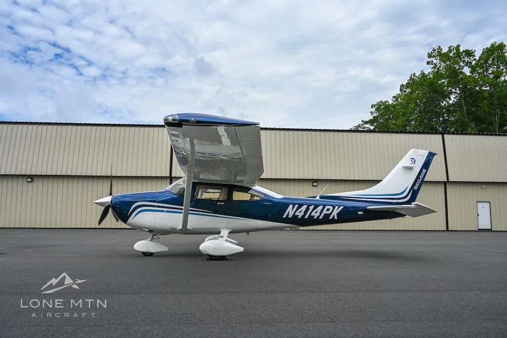 Exterior view of a 2023 Cessna 182T Skylane.