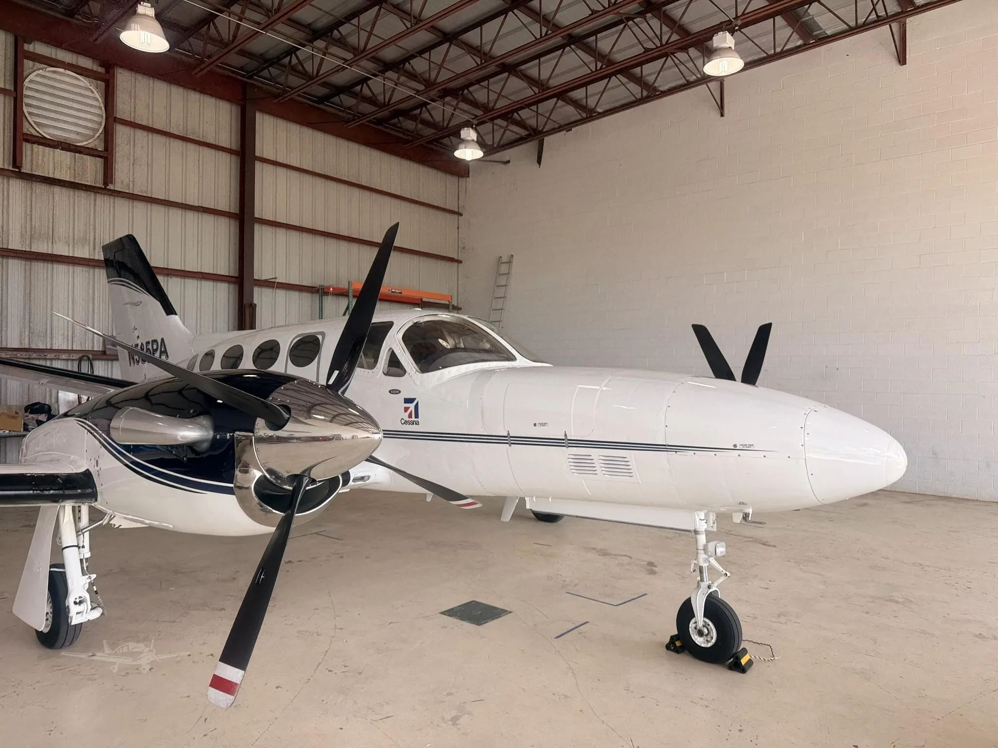 Exterior view of a 1981 CESSNA CONQUEST I, N585PA.