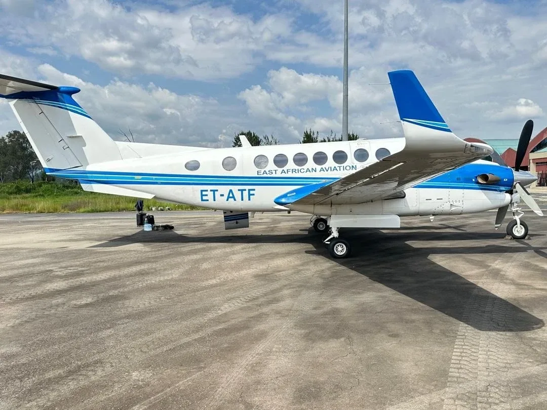 Exterior view of a 1999 Beechcraft King Air 350.