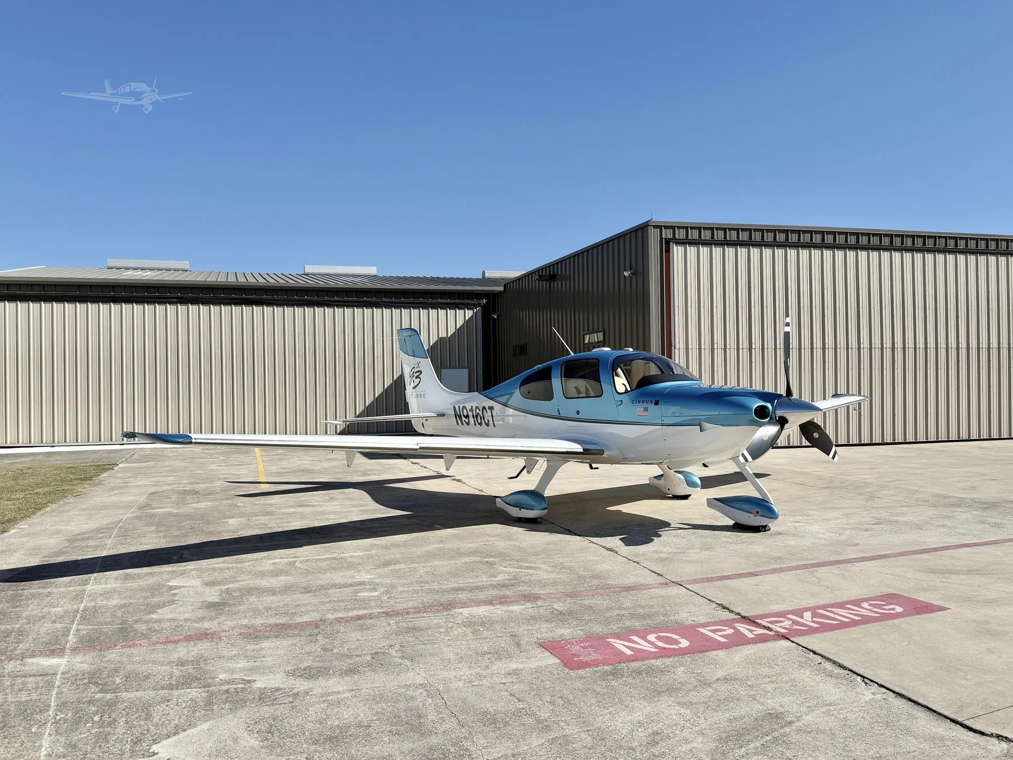 Exterior view of a 2008 CIRRUS SR22-G3 TURBO, N916CT.