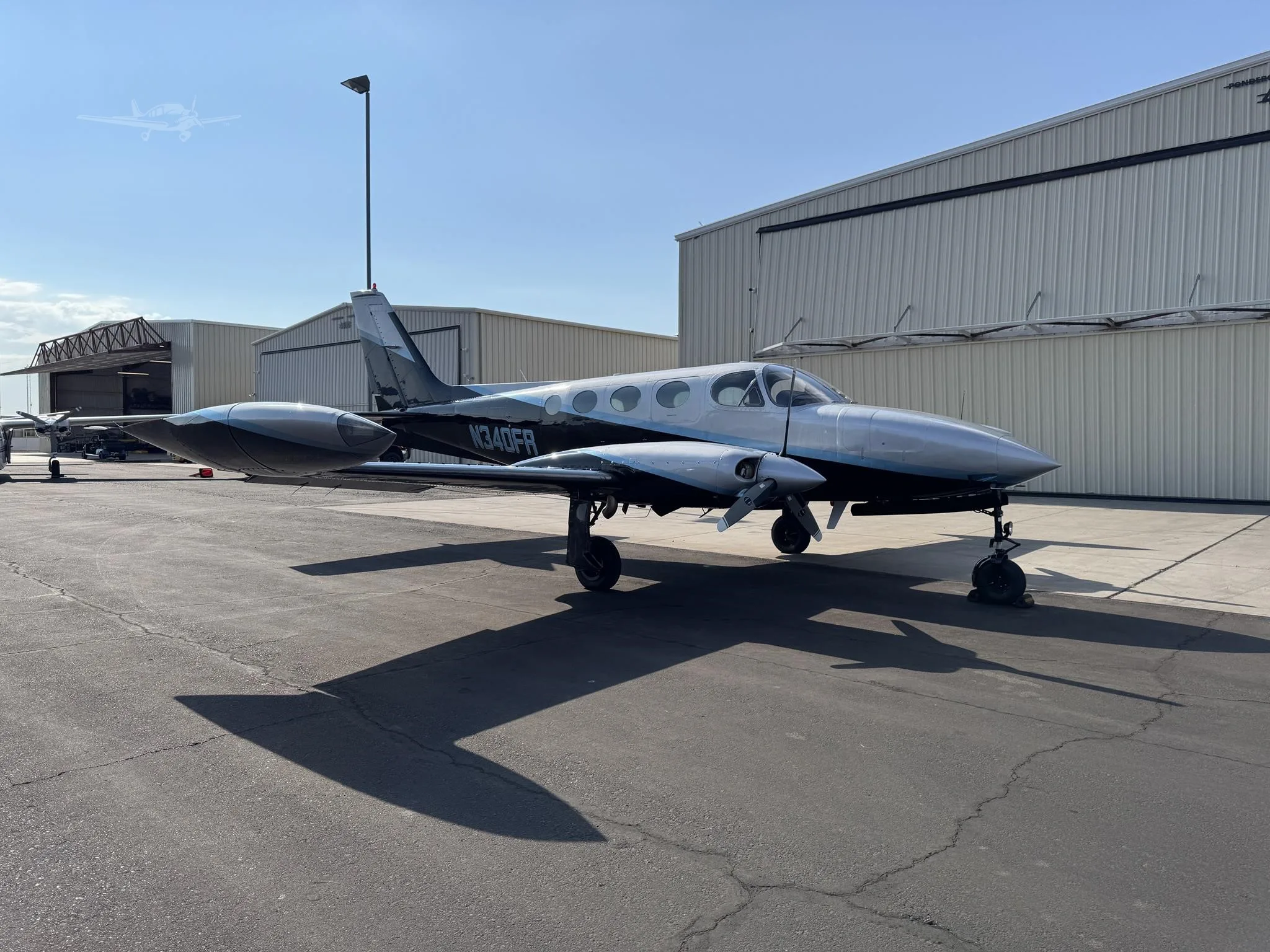 Exterior view of a 1976 CESSNA 340A, N340FR.