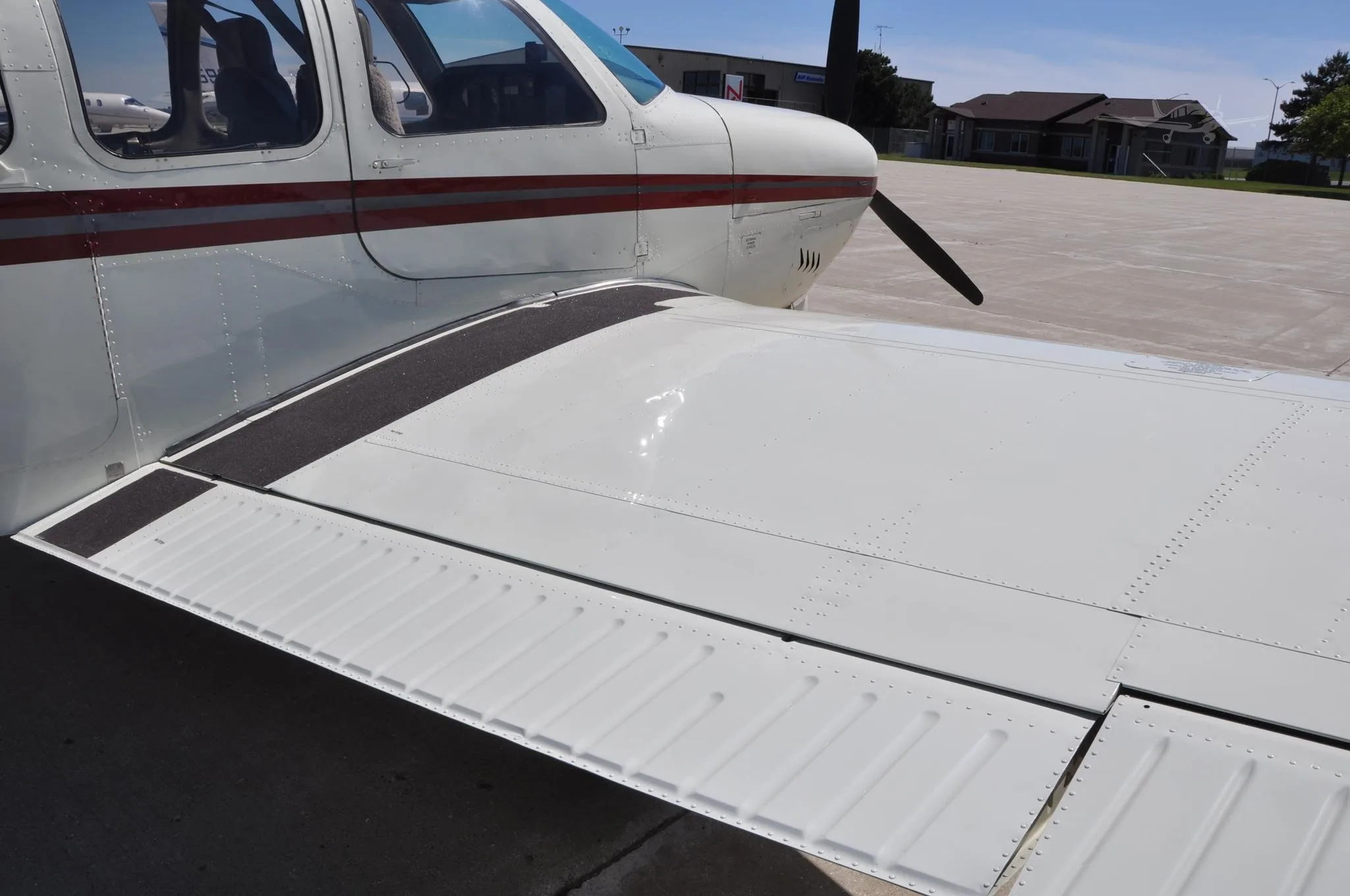 Exterior view of a 1978 BEECHCRAFT F33A BONANZA, N159GM.