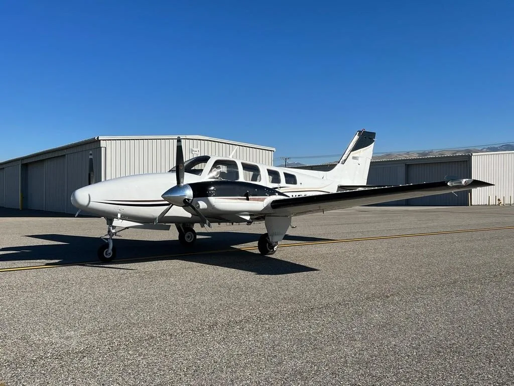 Exterior view of a 1979 BEECHCRAFT 58P BARON, N700VR.