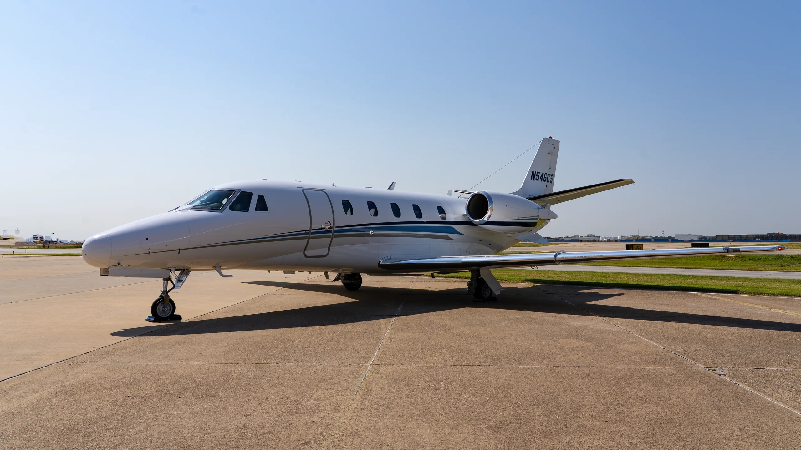 Exterior view of a 2004 Cessna Citation XLS, N546CS.