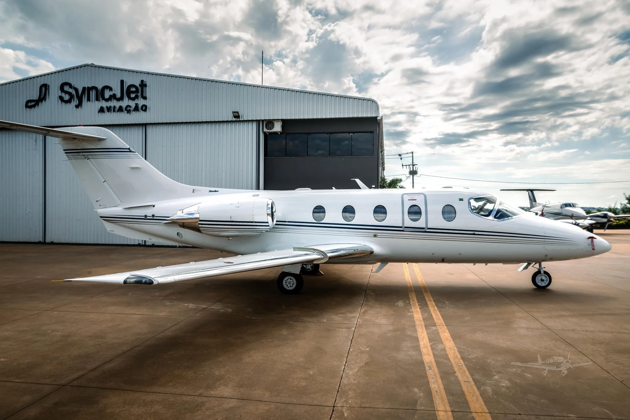 Exterior view of a 2008 HAWKER 400XP, PS-MBX.