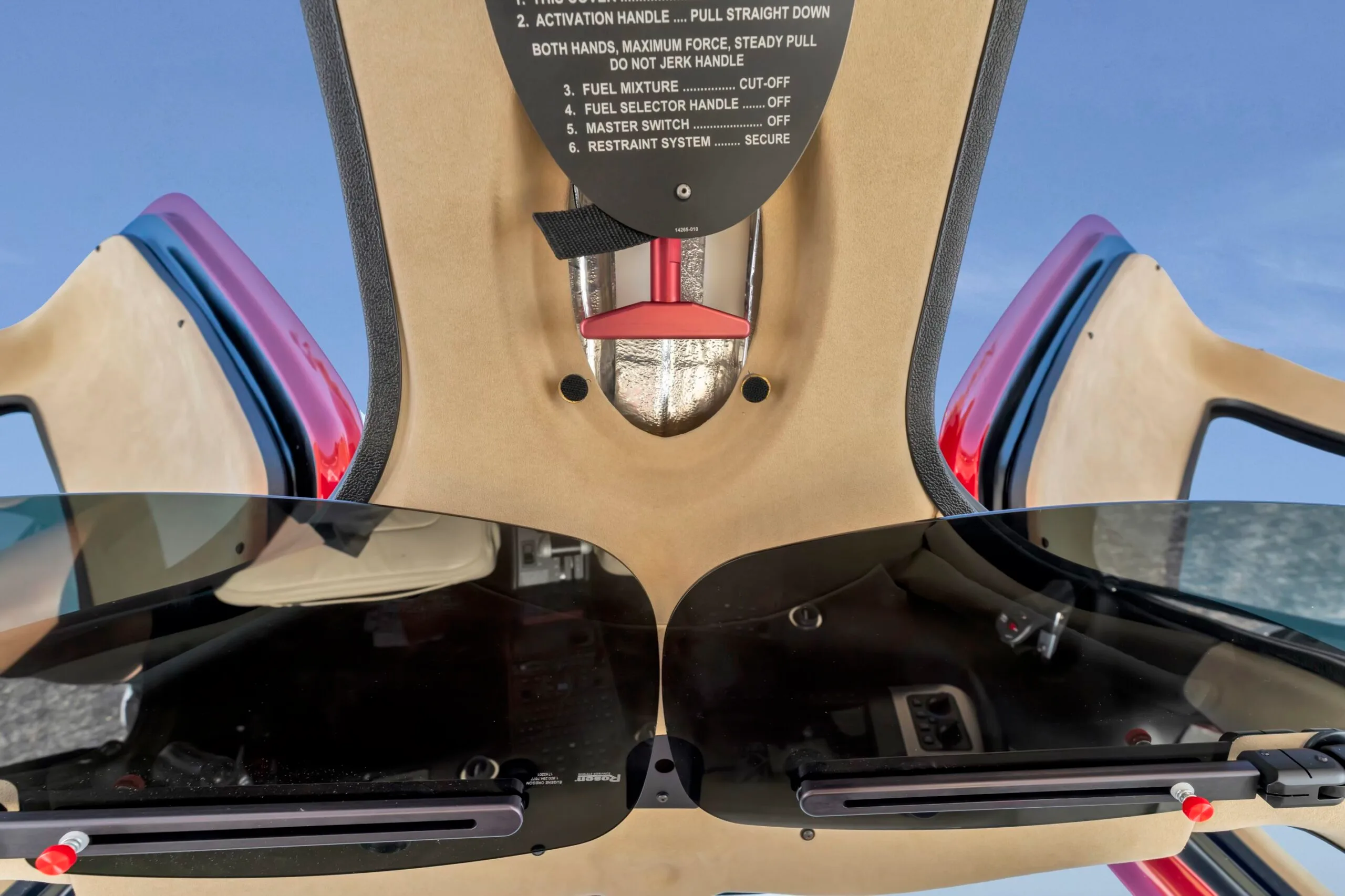 Cockpit and instrument panel of a 2022 Cirrus SR20-G6 Premium.