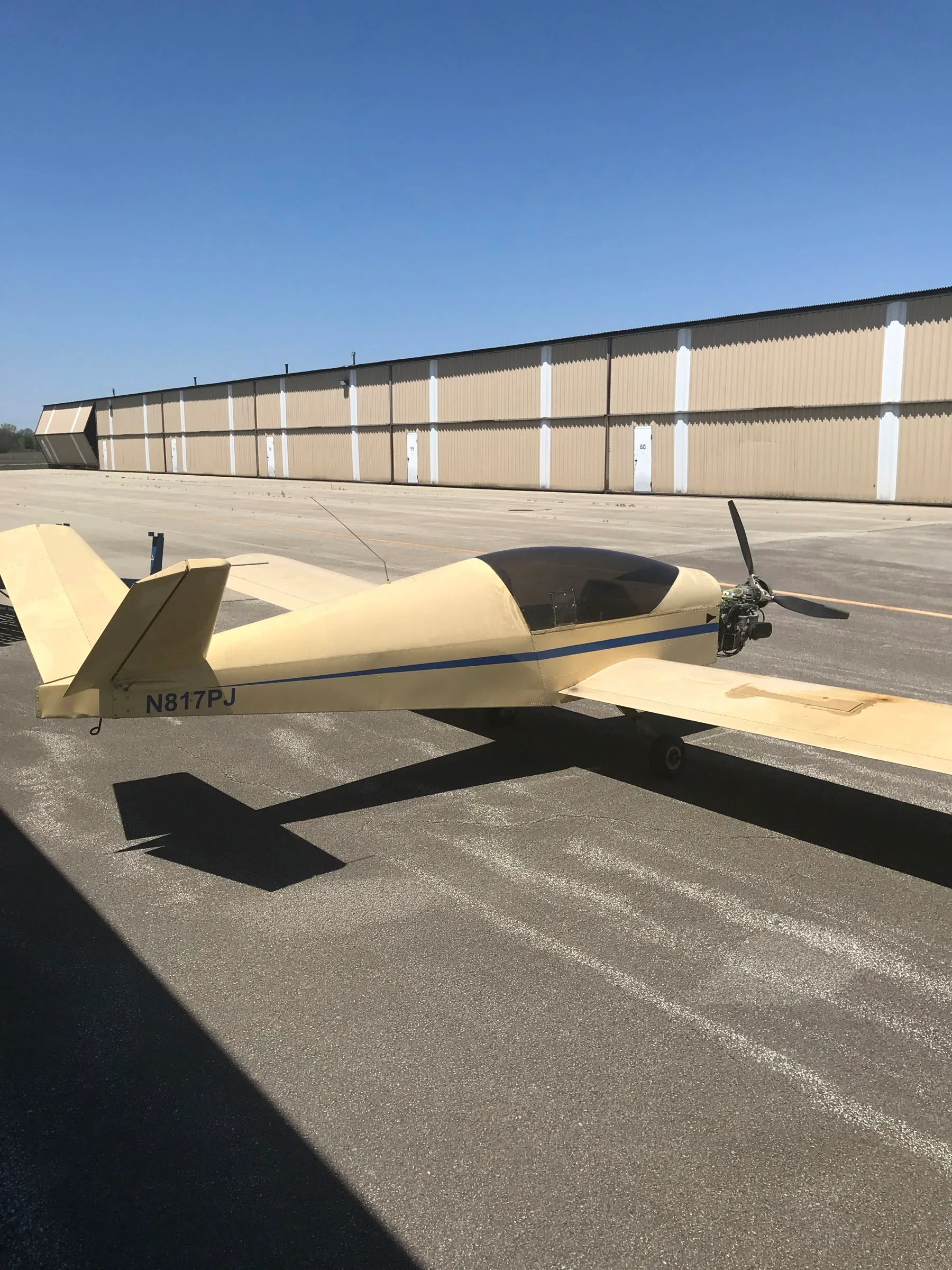 Exterior view of a 2004 Monnett Experimental Moni.