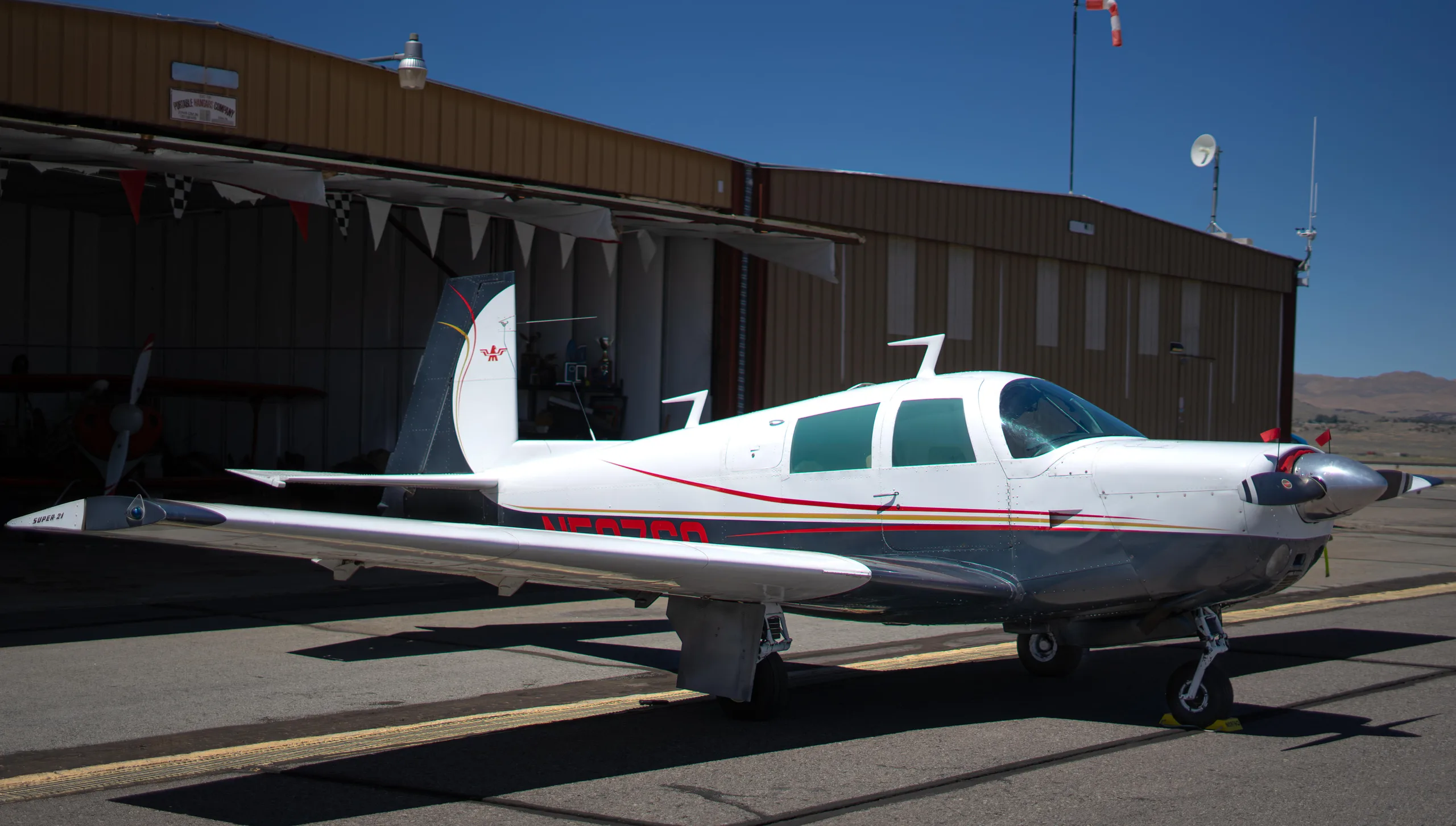 Exterior view of a 1965 Mooney M20E Super 21 / Chaparral.