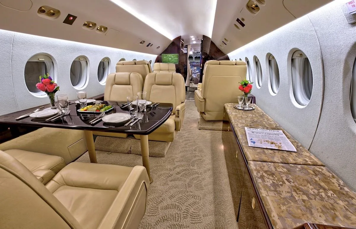 Cabin interior of a 1999 DASSAULT FALCON 900EX.