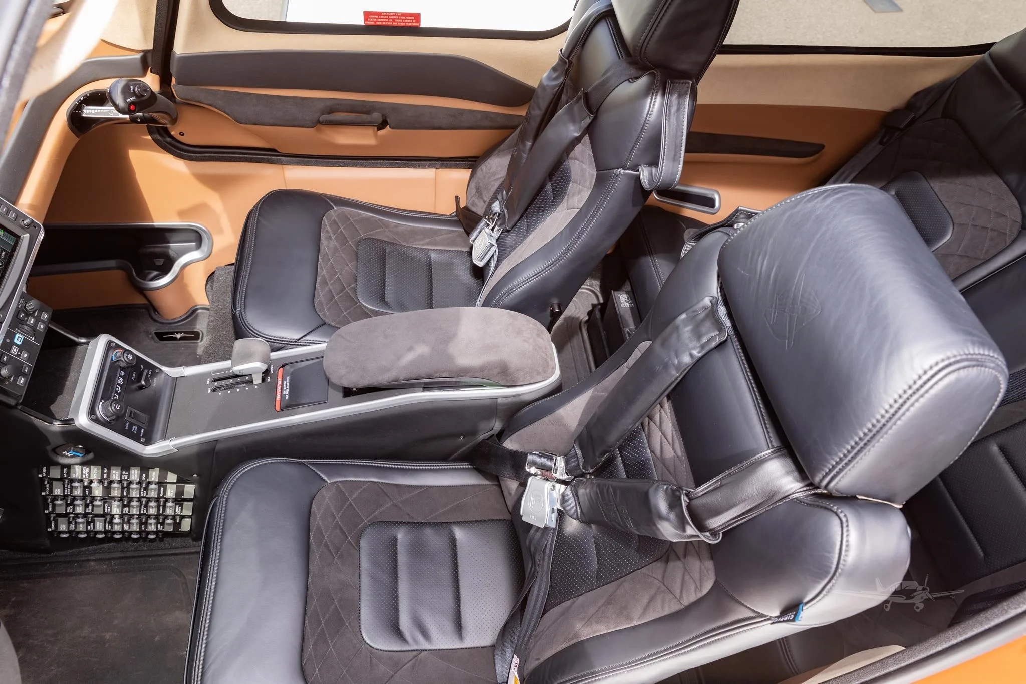 Cabin interior of a 2024 CIRRUS SR22-G7.