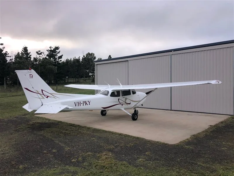 Exterior view of a 1998 Cessna 172S, VH-PKY.