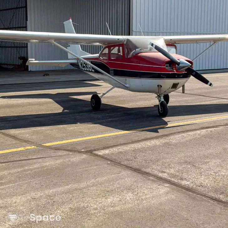 Exterior view of a 1966 Cessna 172I.