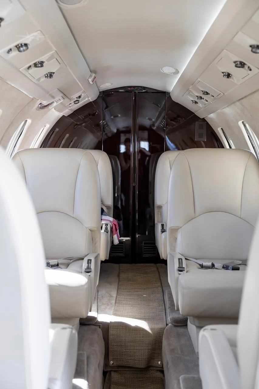 Cabin interior of a 1985 CESSNA CITATION III.
