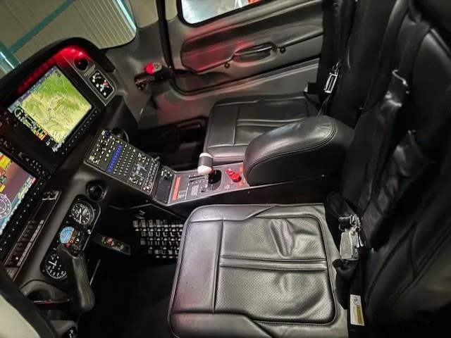 Cabin interior of a 2020 CIRRUS SR20-G6.