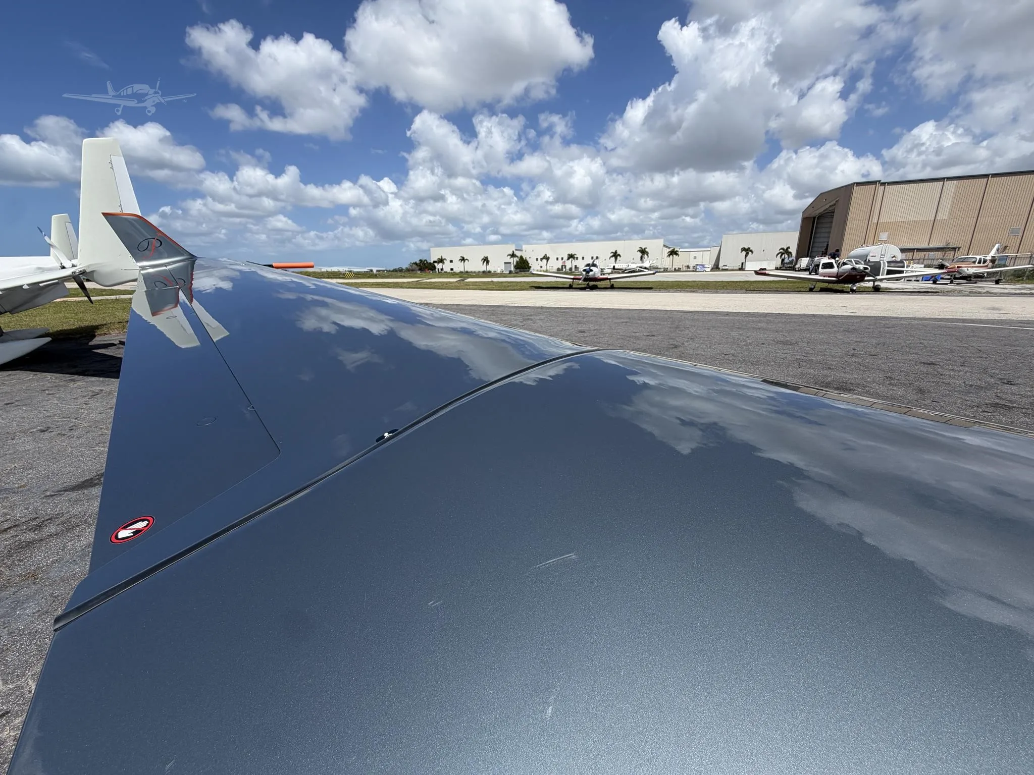 Exterior view of a 2024 DIAMOND DA50 RG, N553RG.