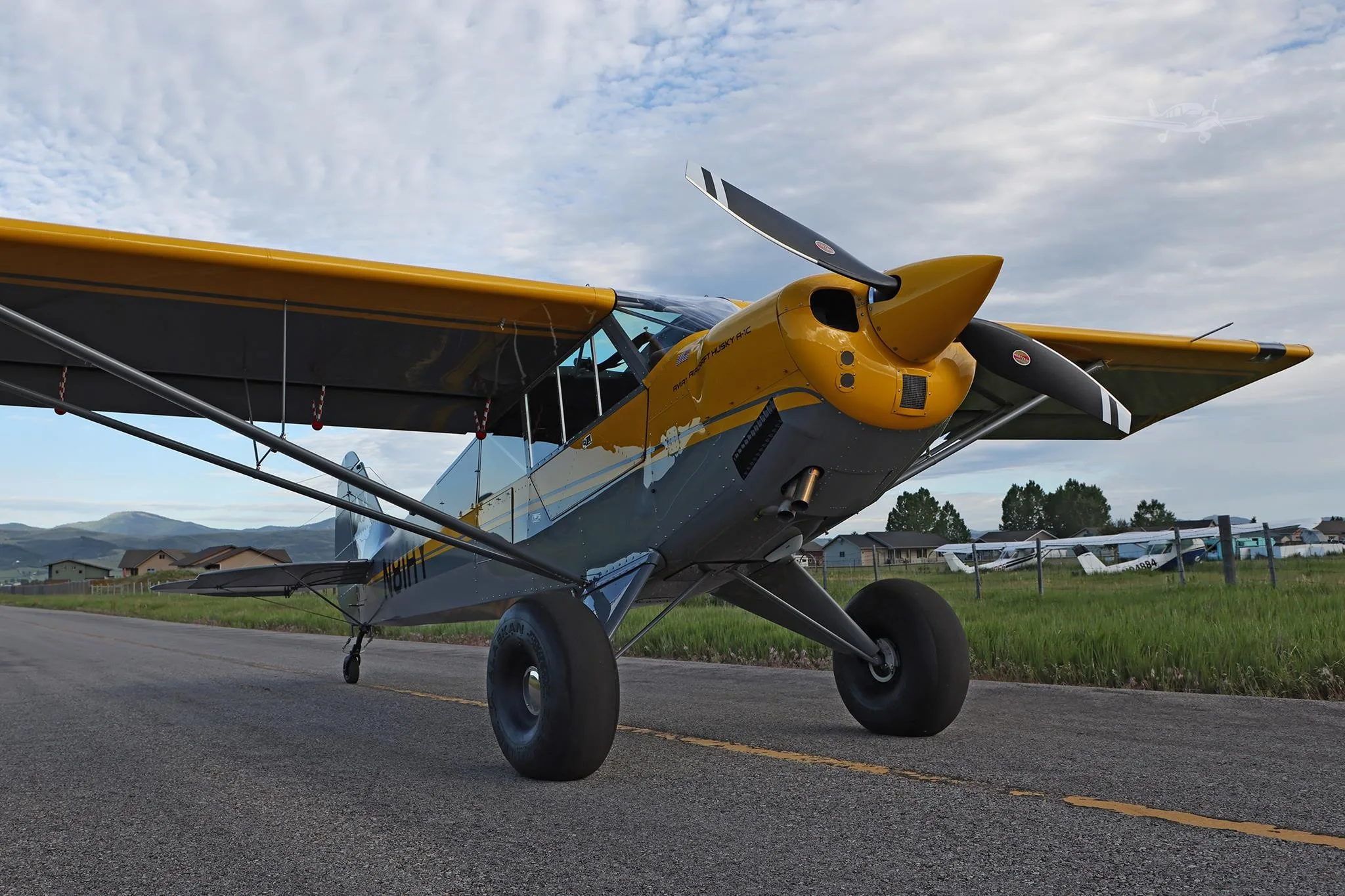 Exterior view of a 2026 AVIAT HUSKY A-1C-200, N81HY.