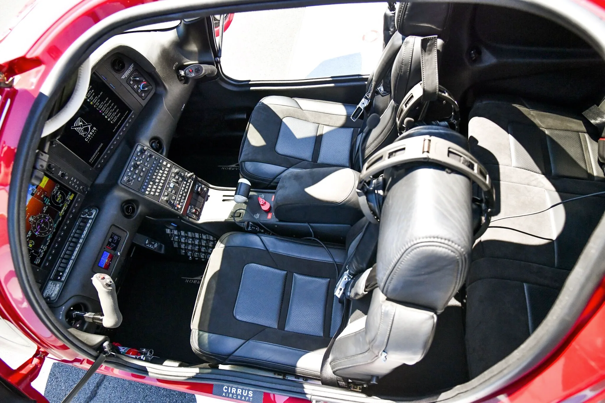 Engine detail of a 2021 Cirrus SR22-G6 TURBO.