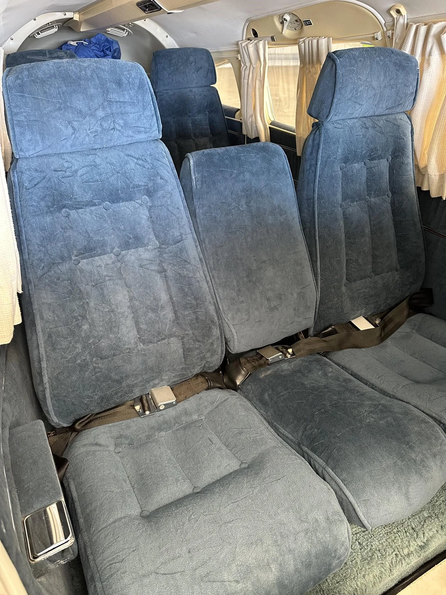 Cabin interior of a 1981 PIPER SARATOGA.