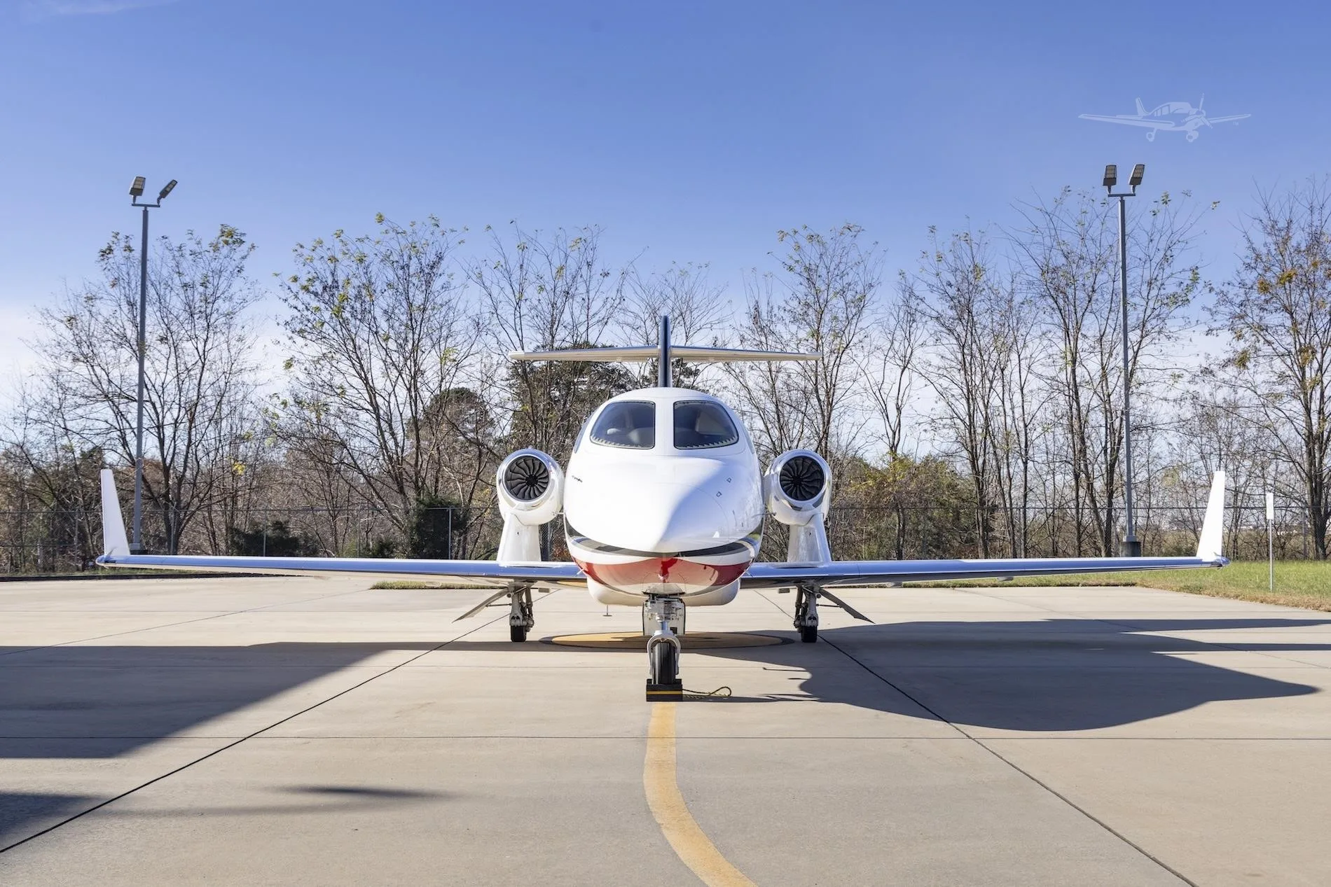 Exterior view of a 2018 HONDA JET APMG, N1RJ.