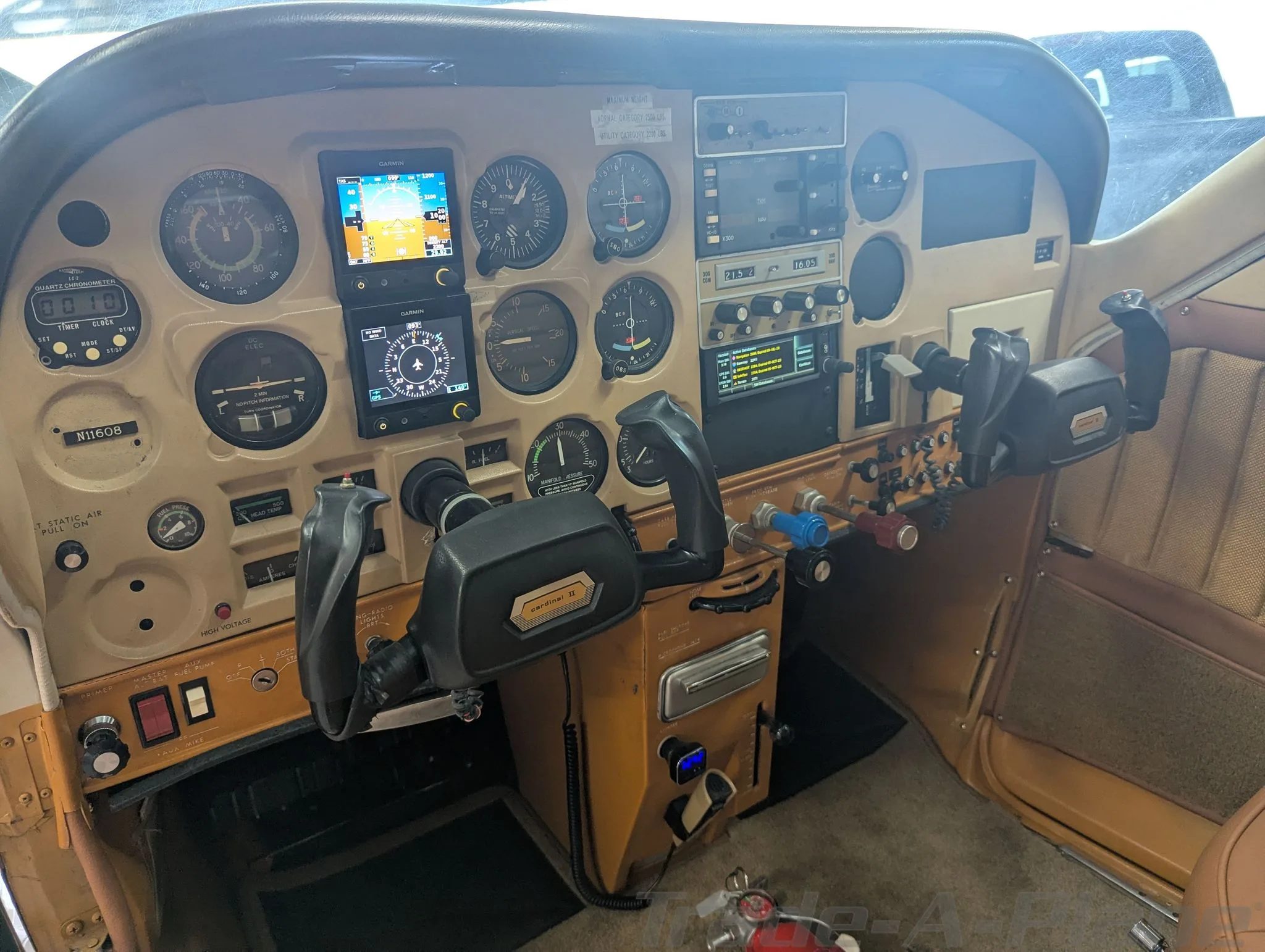 Cockpit and instrument panel of a 1976 CESSNA 177B.
