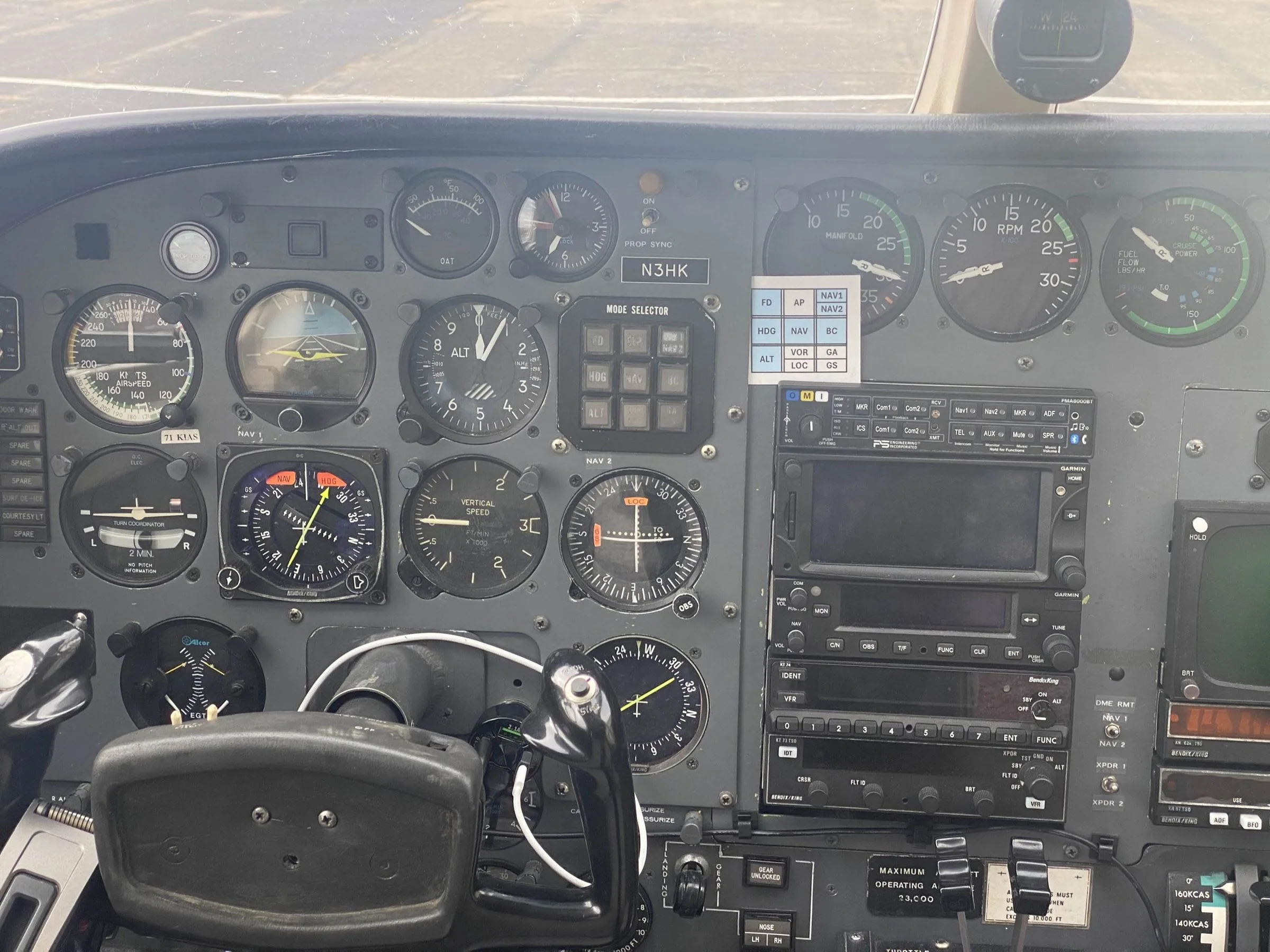 Cockpit and instrument panel of a 1975 Cessna 340.