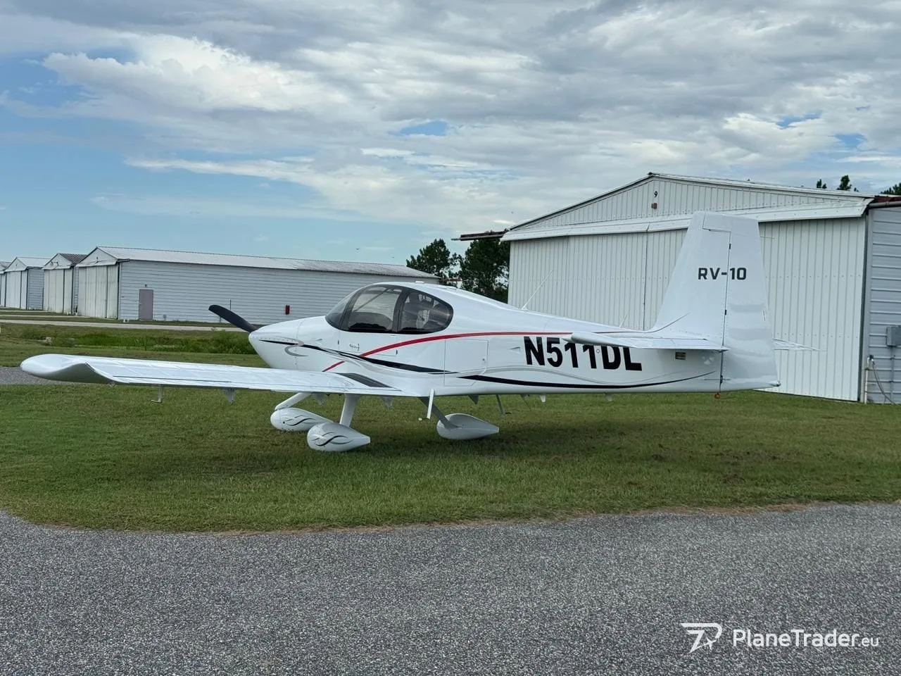 Exterior view of a 2025 Vans RV 10.