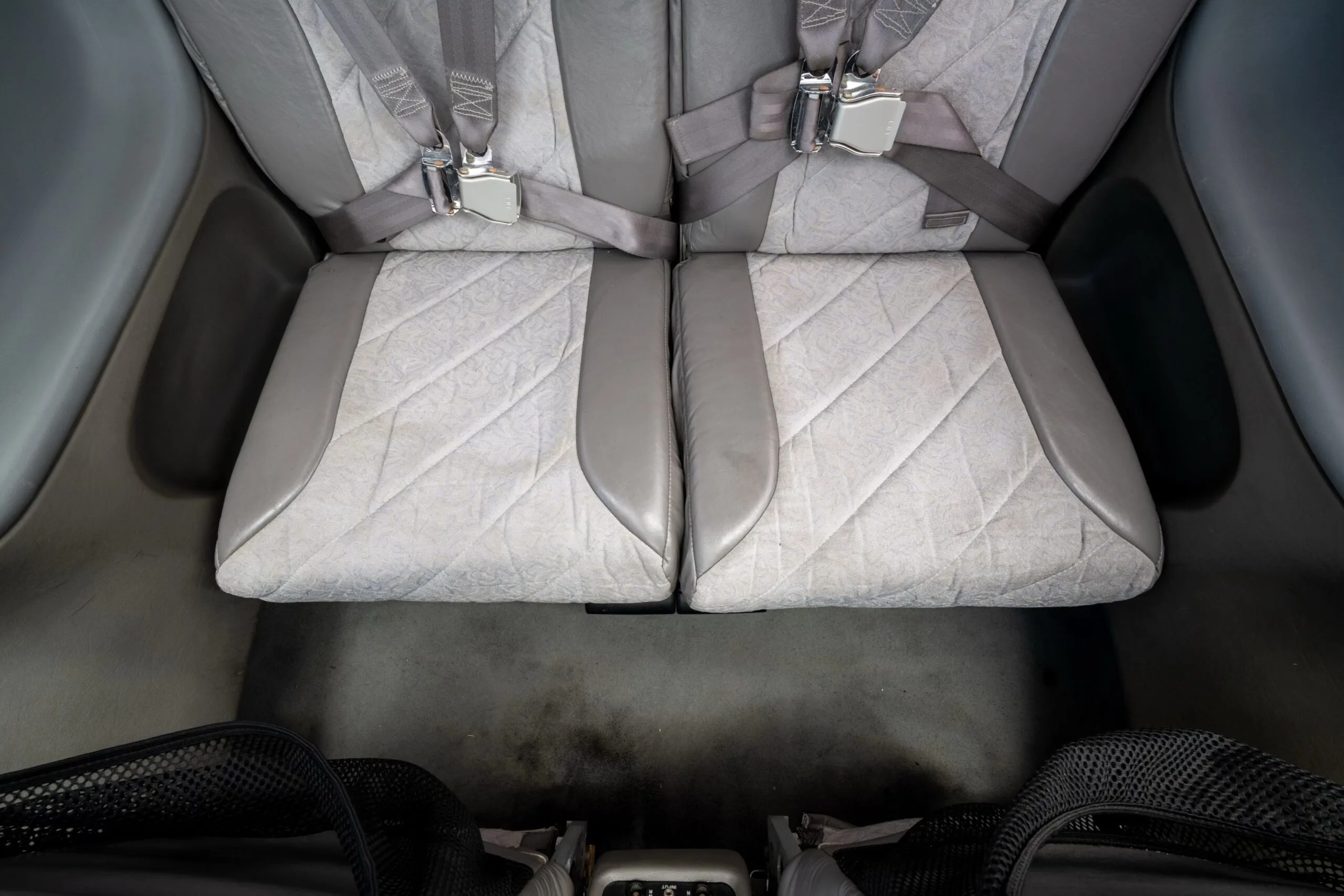Cabin interior of a 2003 Cirrus SR20-G1.