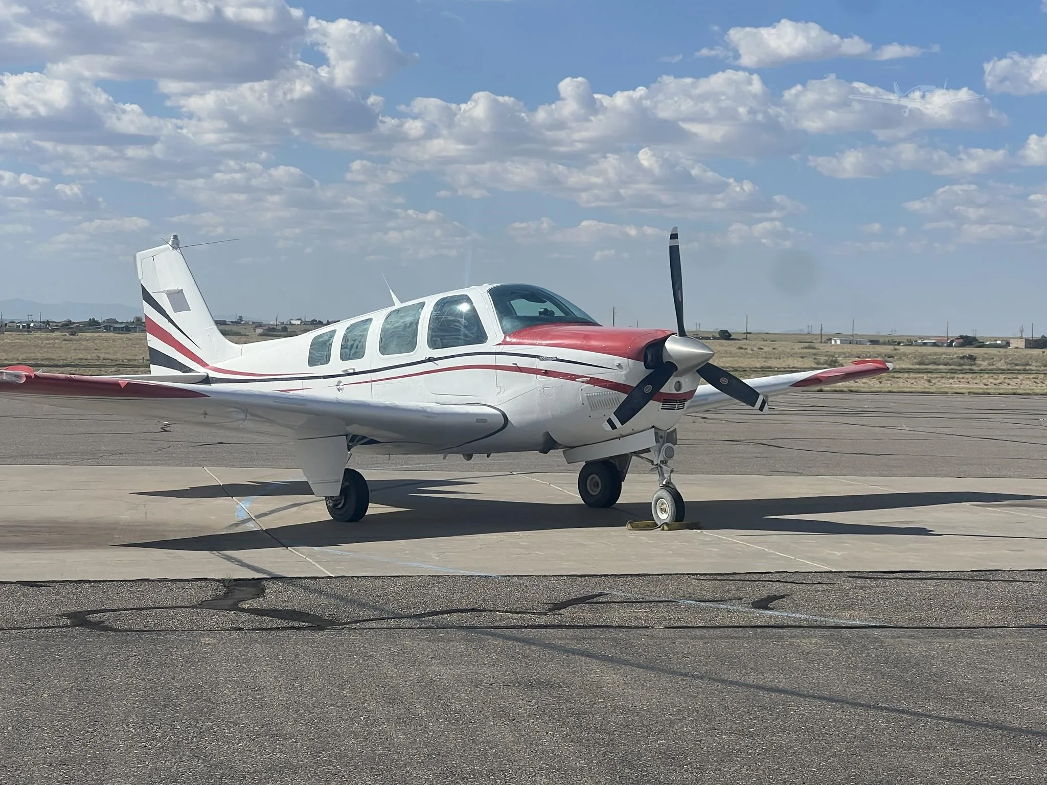 Exterior view of a 1994 BEECHCRAFT A36 BONANZA, N817LA.