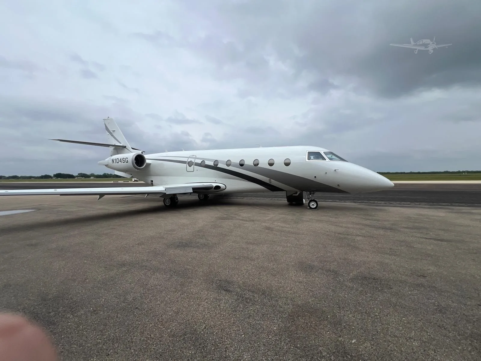 Exterior view of a 2009 GULFSTREAM G200, N104SG.