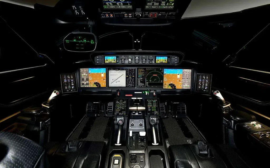 Cockpit and instrument panel of a 2019 Gulfstream G600.