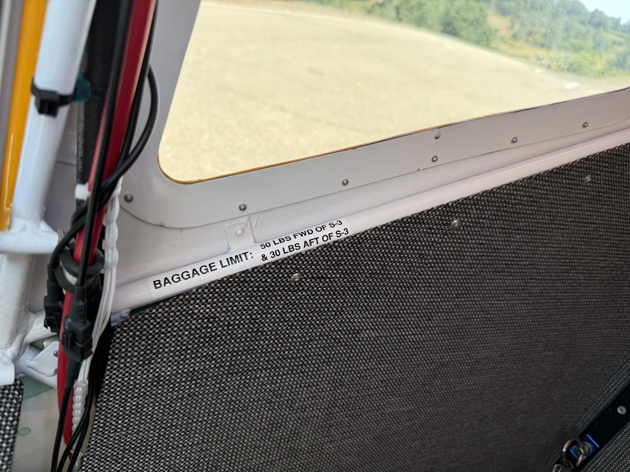Exterior view of a 2016 RANS S-20 RAVEN, N87623.