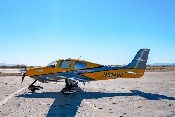 Marketing image of a 2003 Cirrus SR22.