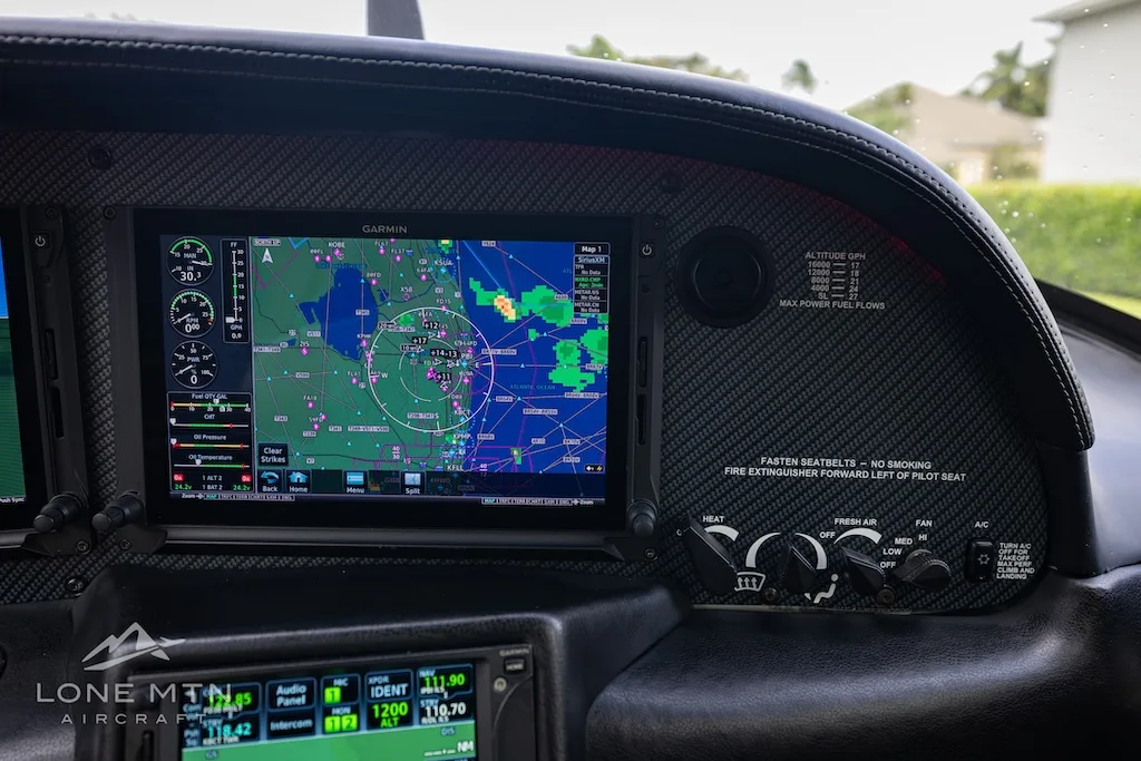 Avionics suite of a 2004 Cirrus SR22 G2 GTS.