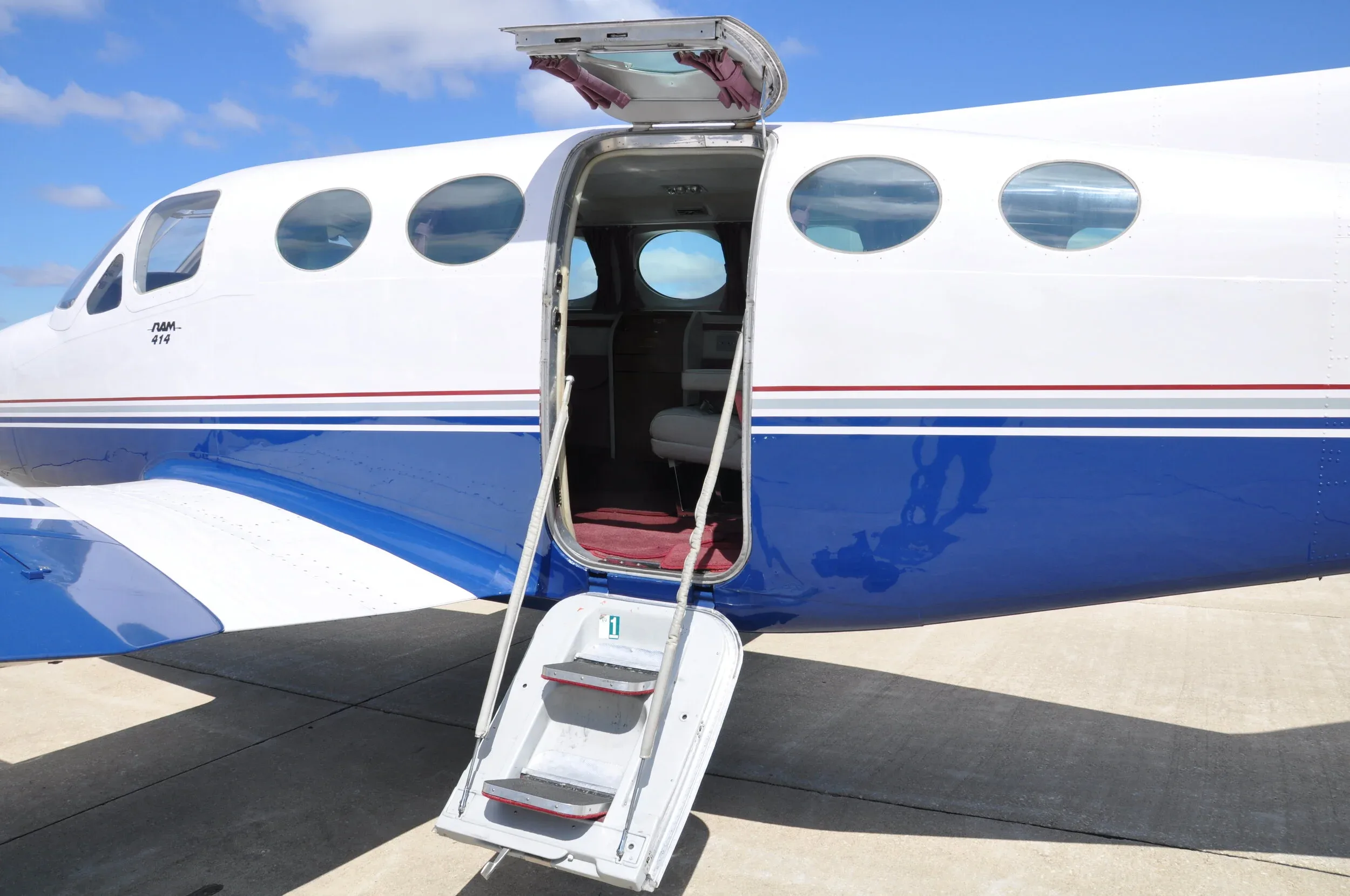 Exterior view of a 1977 AKC AVIATION 414 — AKC AVIATION.