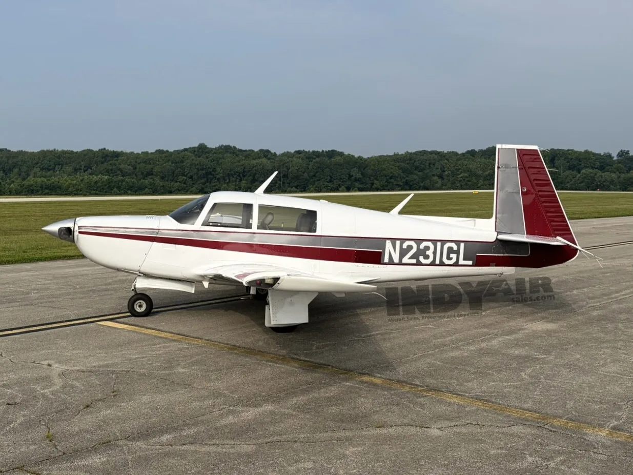 Exterior view of a Mooney M20K, N231GL.