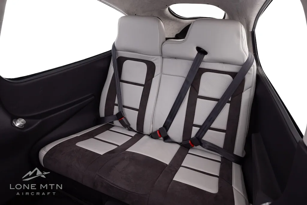 Cabin interior of a 2022 Cirrus SR22T G6 GTS.