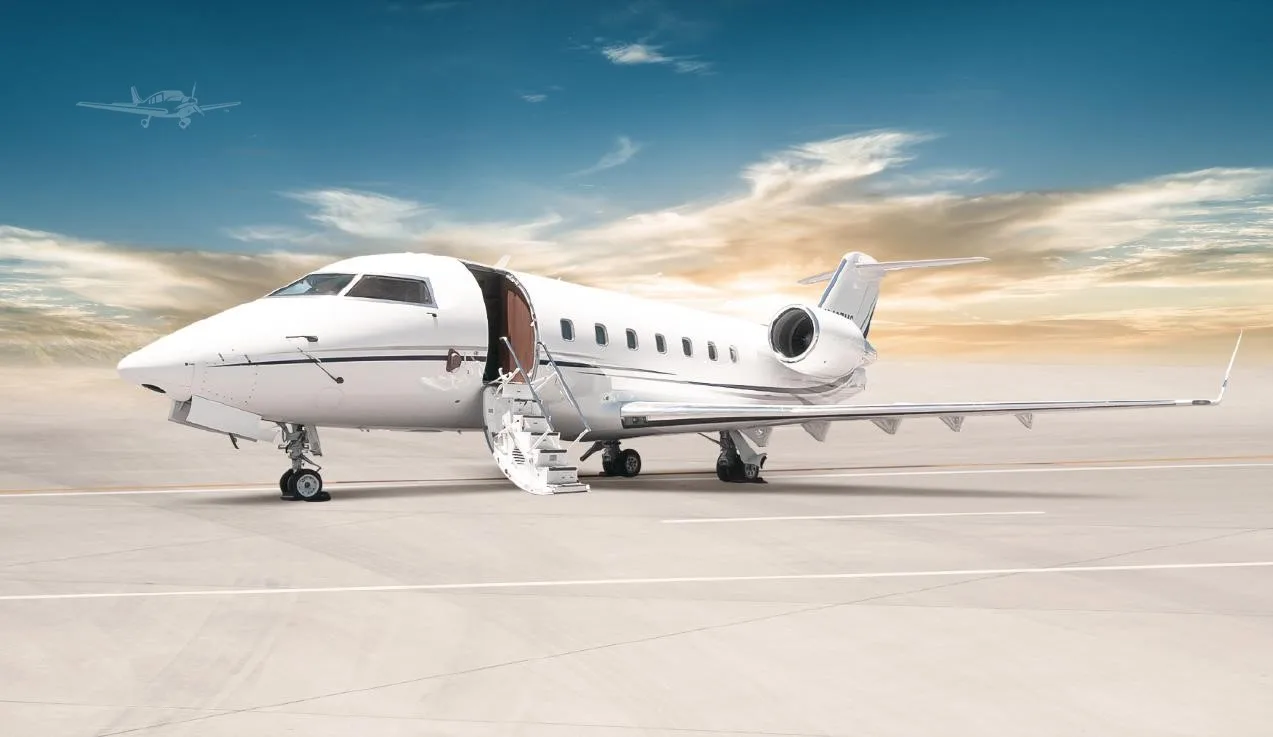 Exterior view of a 2002 BOMBARDIER CHALLENGER 604.
