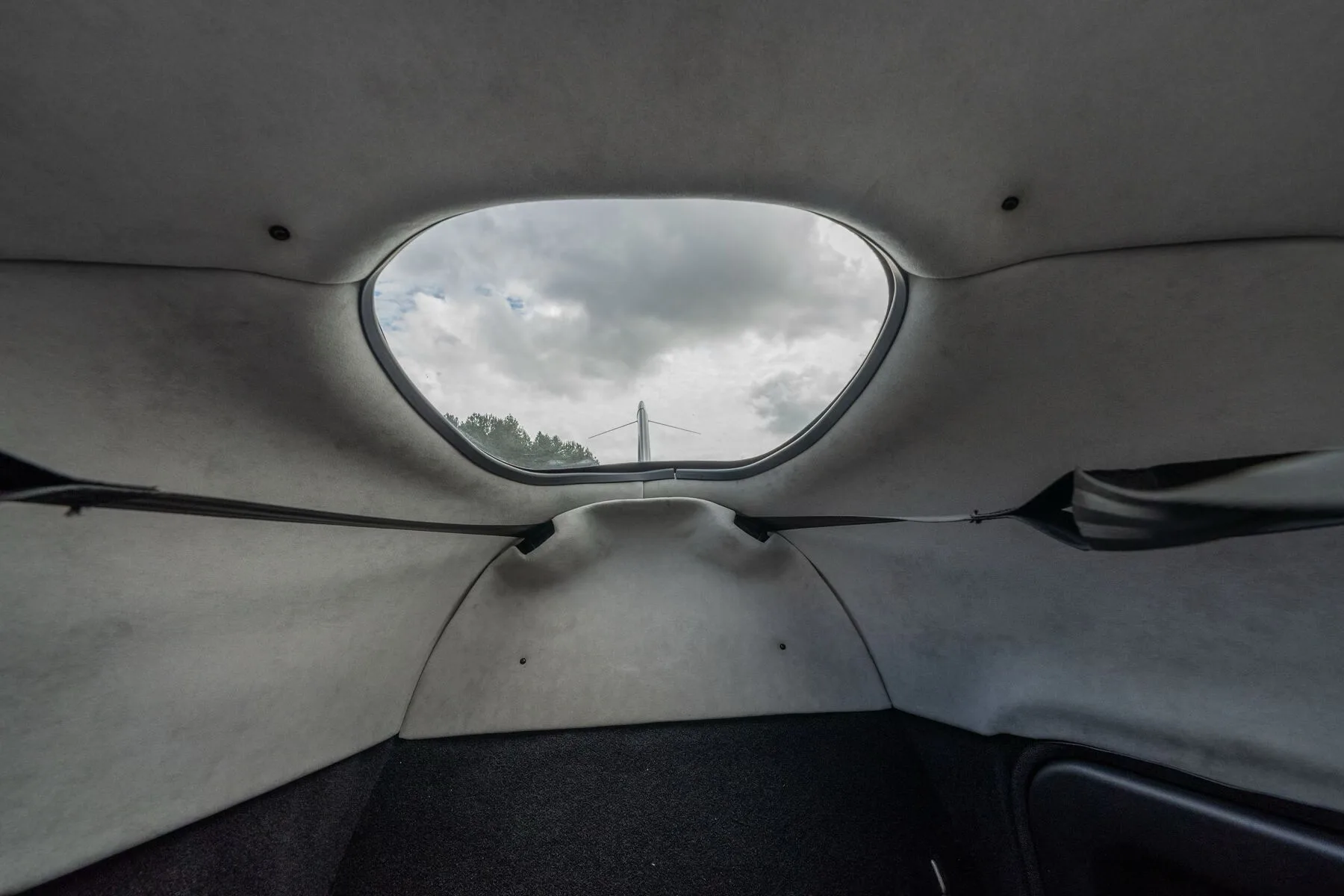 Cabin interior of a Cirrus SR22-G2 GTS.