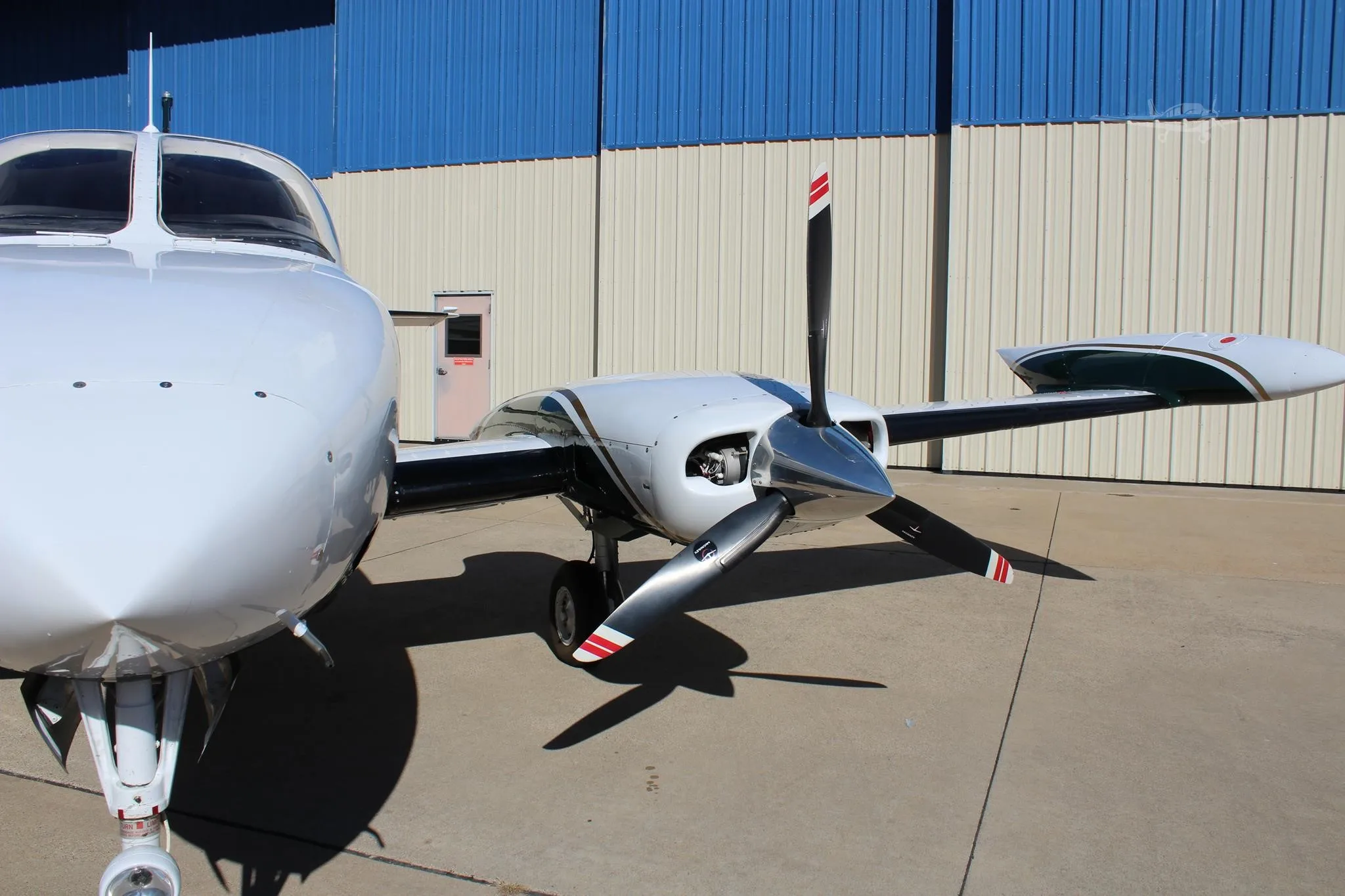 Exterior view of a 1975 CESSNA 340, N456JM.