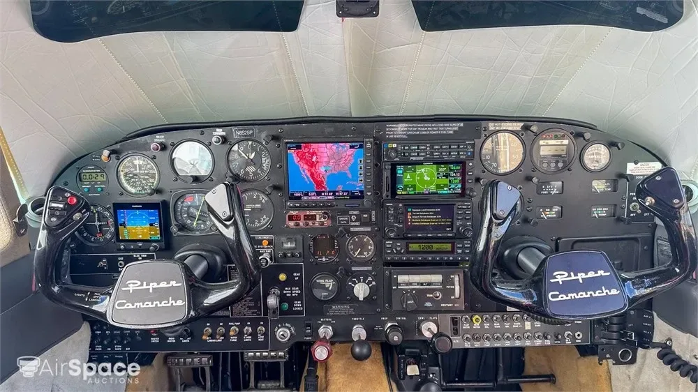 Cockpit and instrument panel of a 1965 Comanche PA-24-400 SN:.