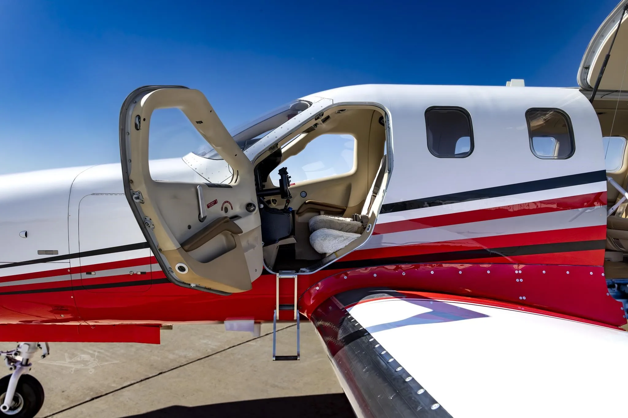 Marketing image of a 2011 DAHER TBM 850.